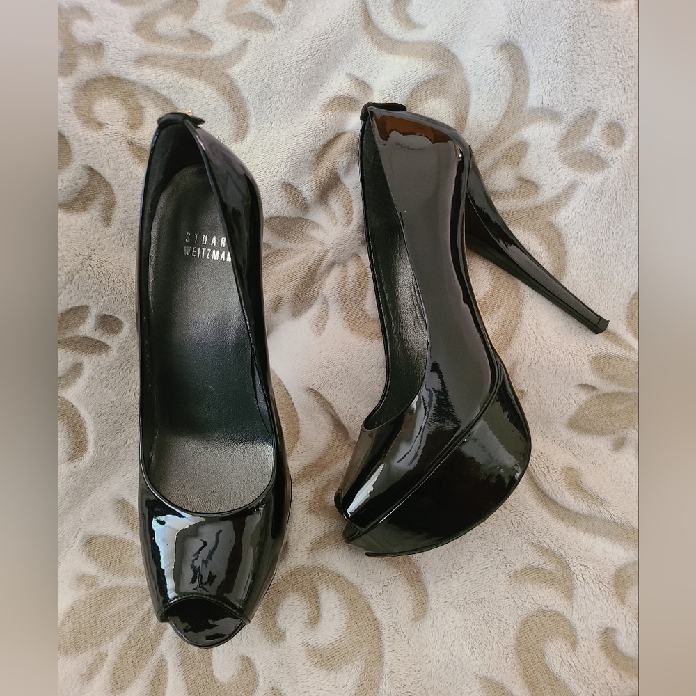 Stuart Weitzman Black Patent Leather Stiletto Pump Size 8